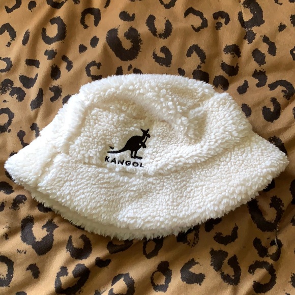 Kangol X Hm Faux Sherpa Bucket Hat 